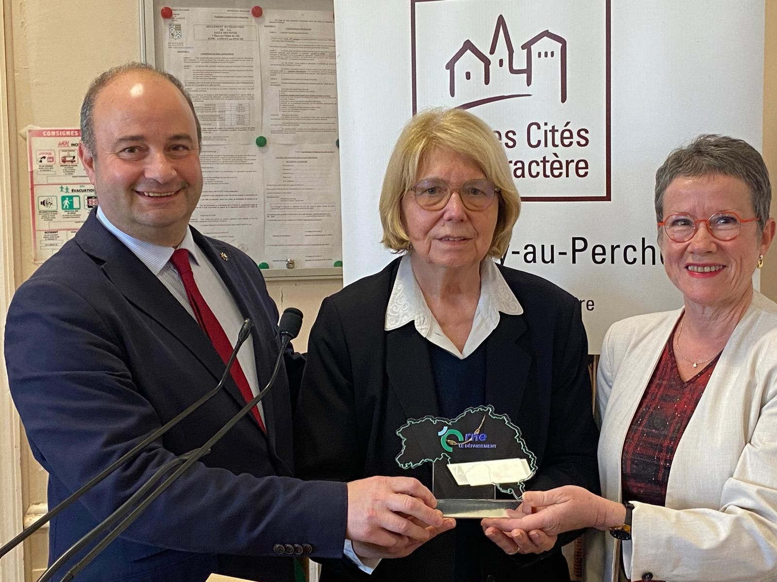 1776084227602_IMG-20260410-WA00031