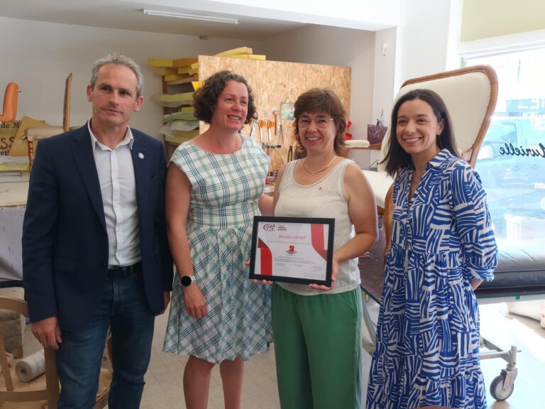 Remise du titre de Maitre Artisan d'Art à Murielle Lochet